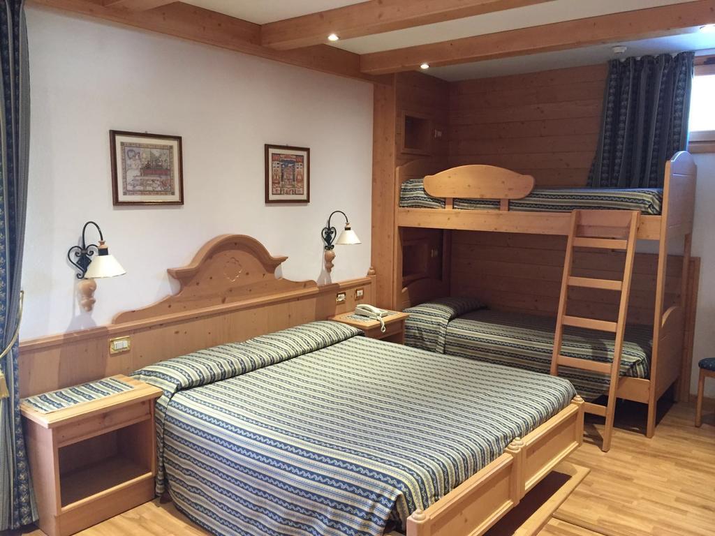 Hotel Posta Forni di Sopra Bagian luar foto
