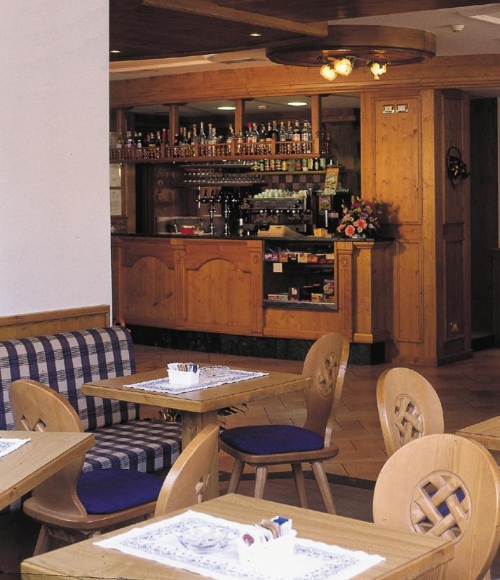 Hotel Posta Forni di Sopra Bagian luar foto